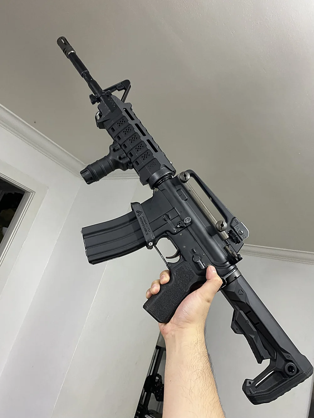WE M4 RIS GBBR V3 with 3D-printed handguard, pistol grip and foregrip plus a Strike Industries Mod2 stock